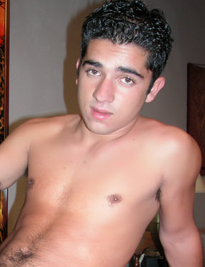 Rafael ator pornô gay