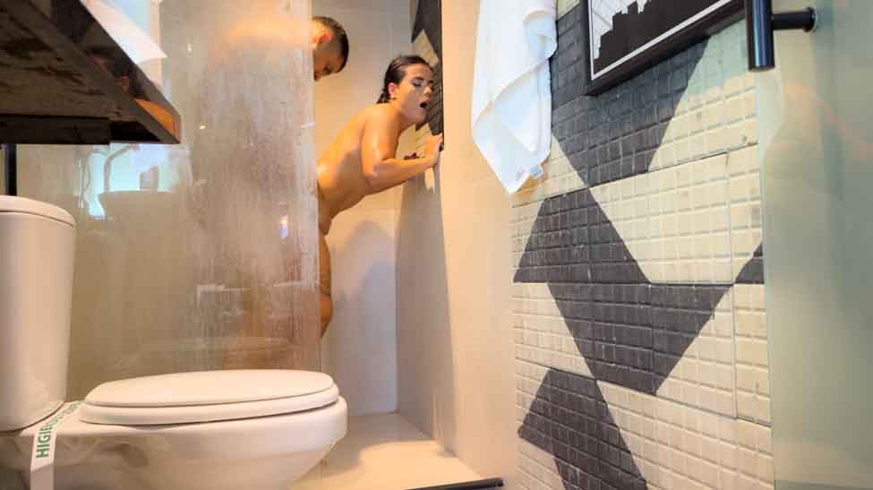 Banho E Sexo - India Belle
