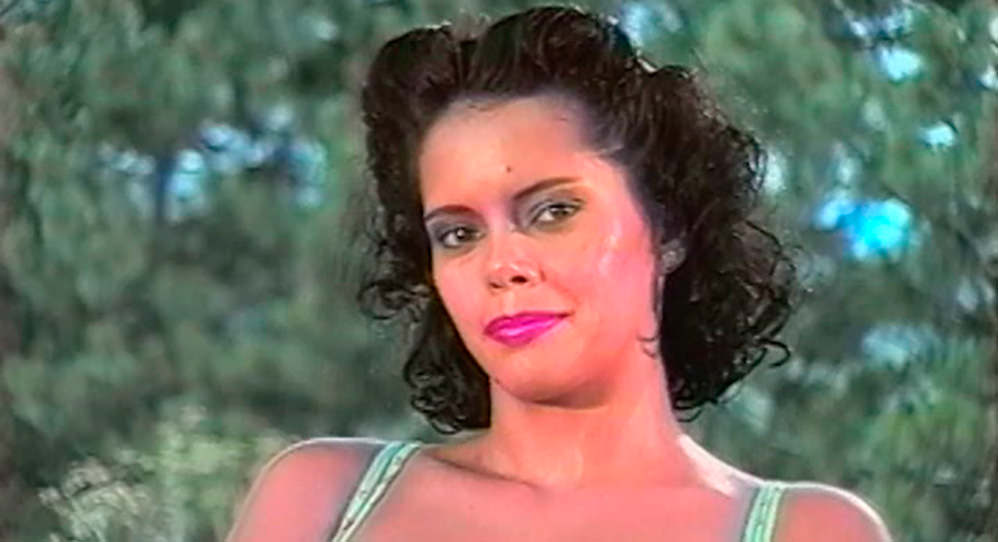 Morena Gostosa Mostra Sua Bunda Grande E O Que Faz Com Ela - Debutantes 9